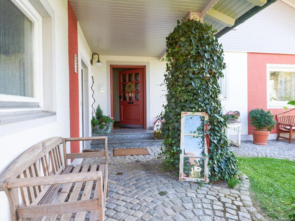 Nice Flat With Sauna Covered Terrace Garden And Tree House For Children Zandt Exterior photo